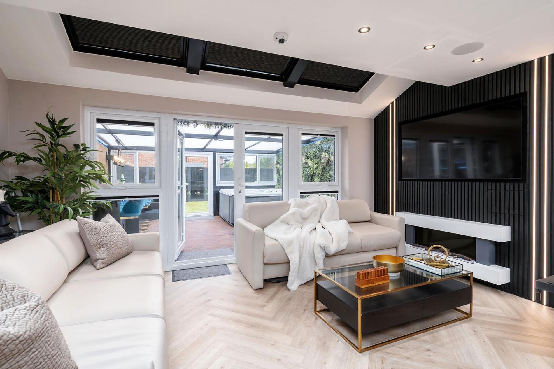 Riverside Villas Манчестър Екстериор снимка
