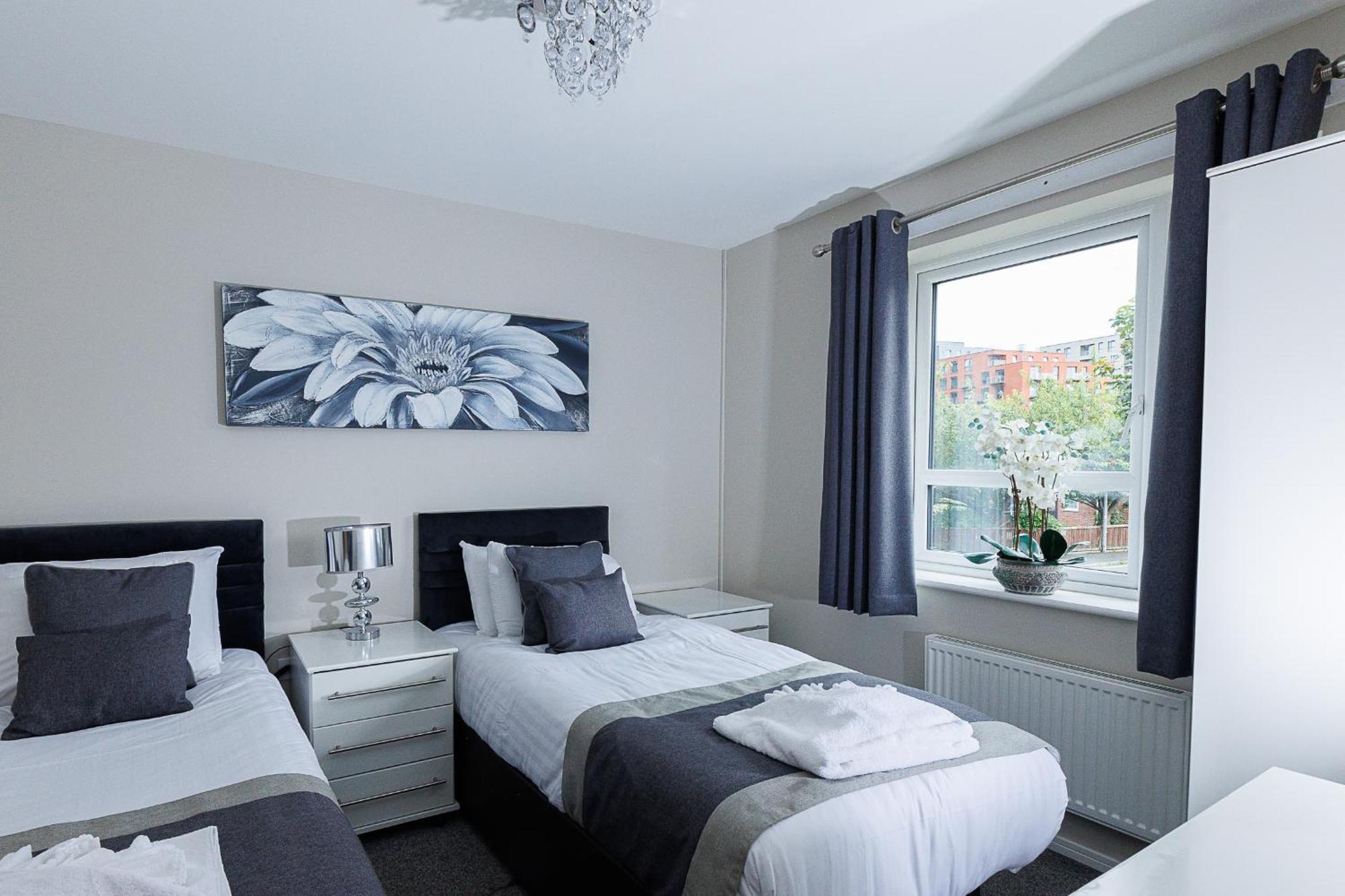 Riverside Villas Манчестър Екстериор снимка